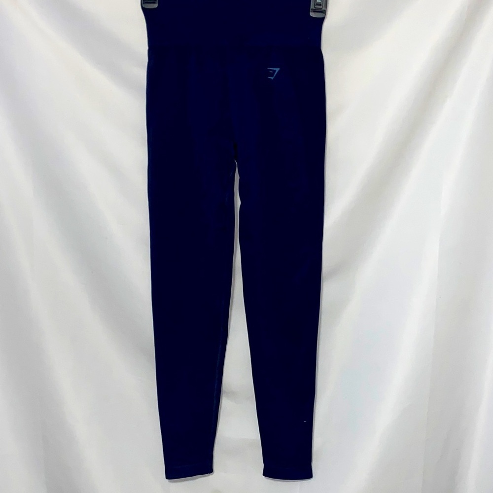 GYMSHARK WO XS NAVY BLUE ATHLETIC LEGGINGS  FULL SPELL-OUT ON BACK WAIST‎ CLEAN